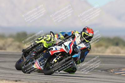 media/Jan-15-2026-Racers Edge (Thu) [[dfebeb70ab]]/2-A Group/Session 3 (Turn 16)/